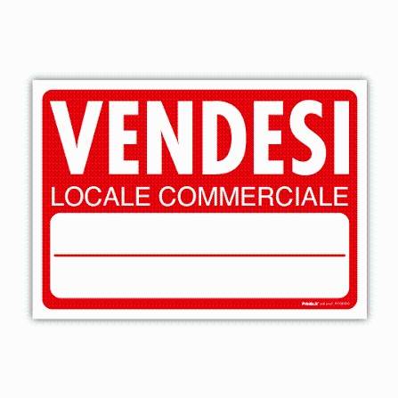 locale commerciale in vendita a Carrara in zona Marina di Carrara