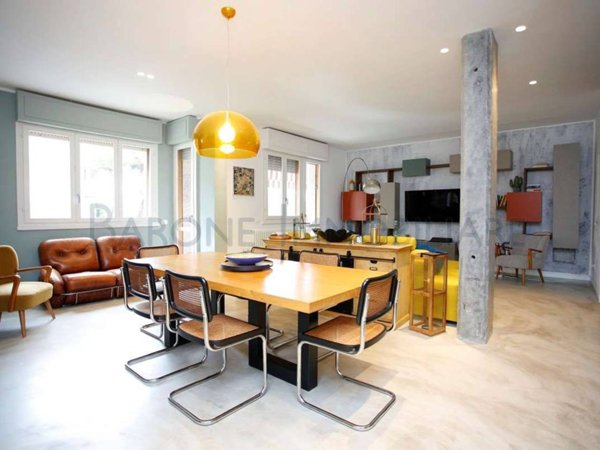 appartamento in vendita a Carrara in zona Avenza
