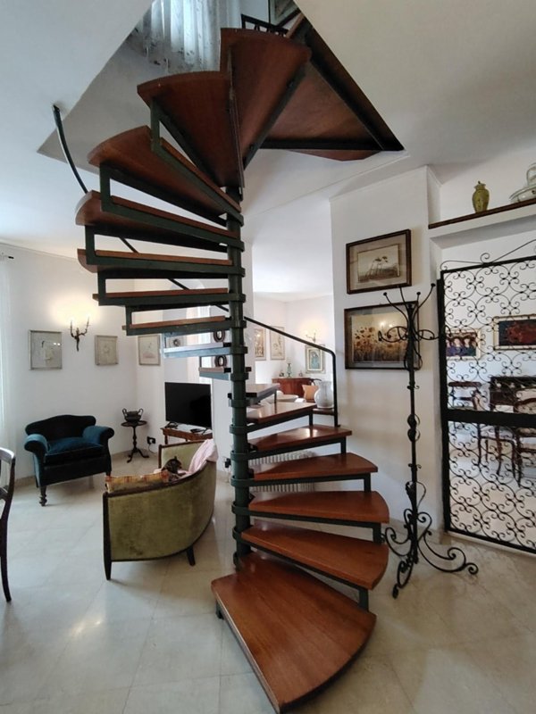 appartamento in vendita a Carrara in zona Centro Città