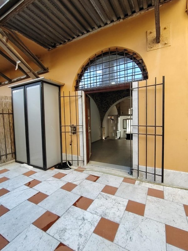 appartamento in vendita a Carrara in zona Centro Città