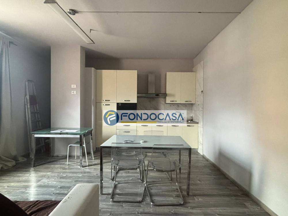 appartamento in vendita a Carrara in zona Centro Città