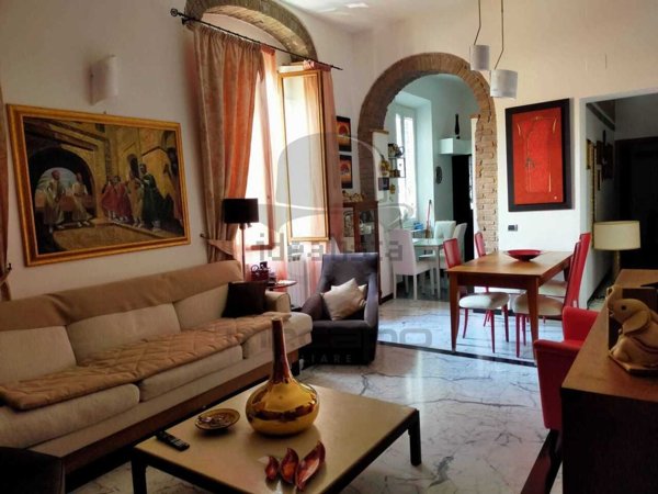 appartamento in vendita a Carrara in zona Centro Città