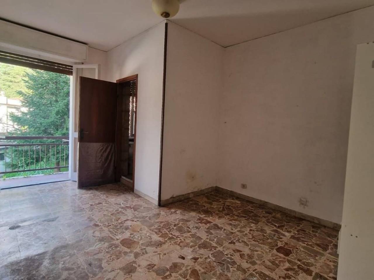 appartamento in vendita a Carrara in zona Centro Città