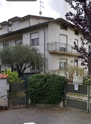 appartamento in vendita a Carrara