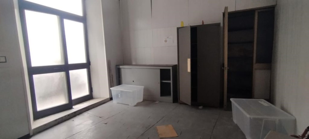 ufficio in vendita a Carrara in zona Centro Città