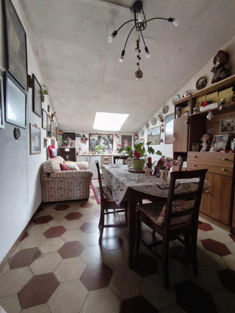 appartamento in vendita a Carrara in zona Centro Città