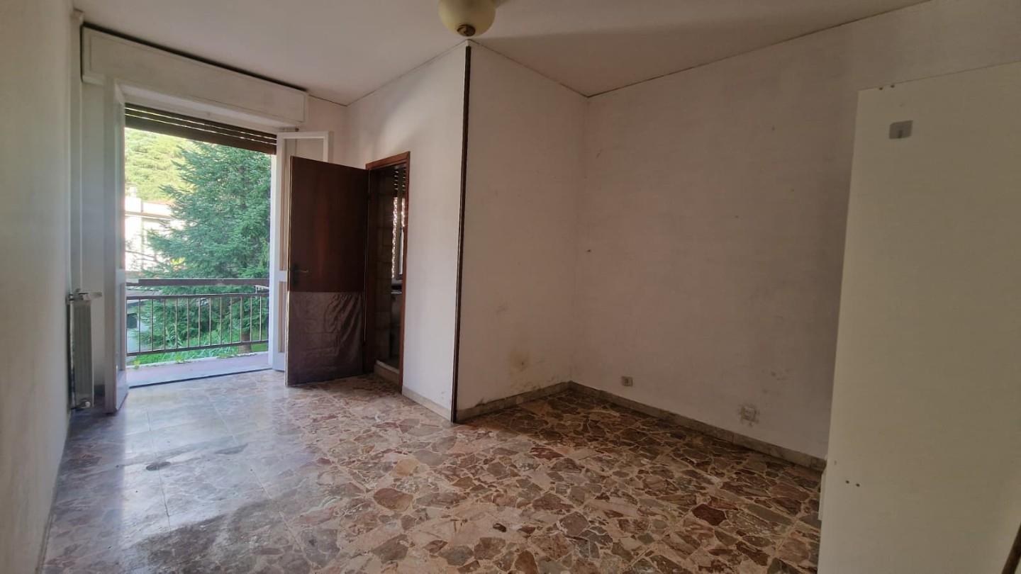 appartamento in vendita a Carrara in zona Centro Città