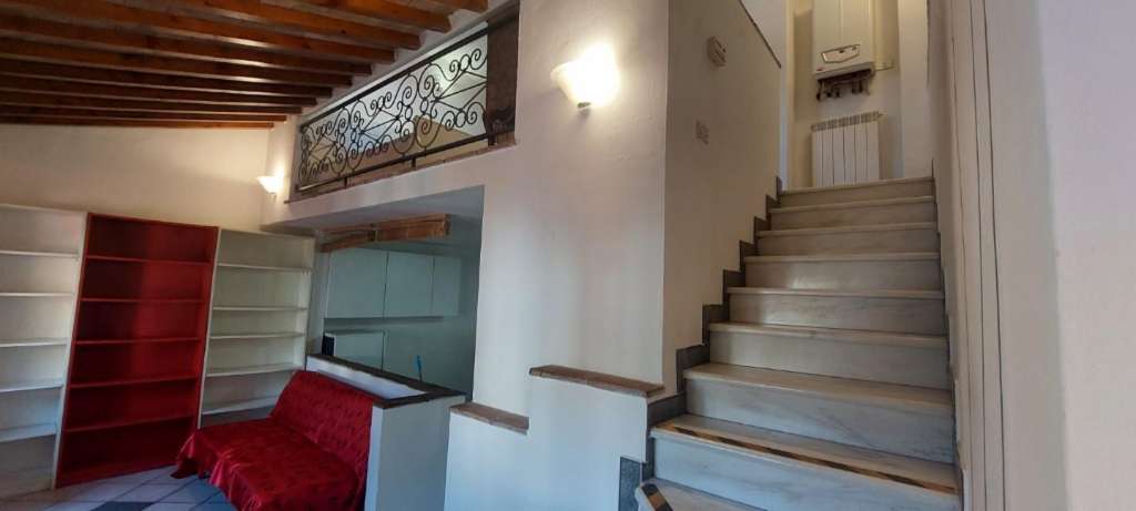 appartamento in vendita a Carrara in zona Centro Città