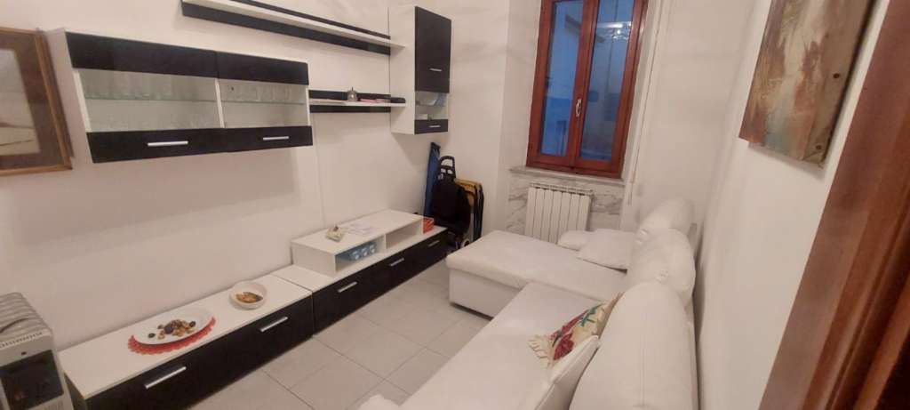 appartamento in vendita a Carrara in zona Centro Città