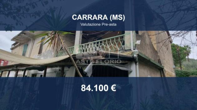 casa indipendente in vendita a Carrara