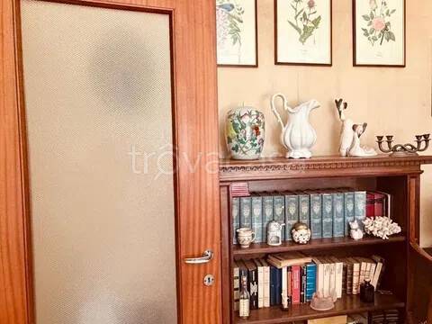 appartamento in vendita a Carrara in zona Marina di Carrara