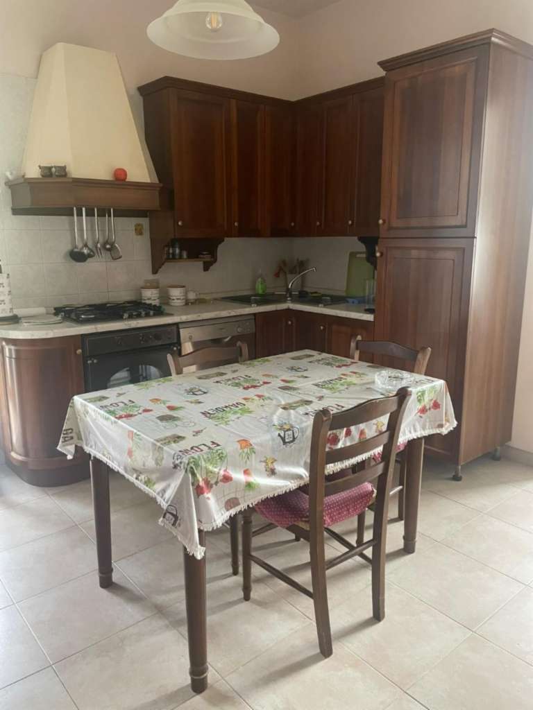 casa indipendente in vendita a Carrara in zona Gildona