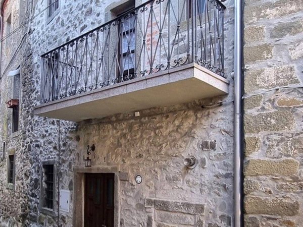 casa indipendente in vendita a Casola in Lunigiana