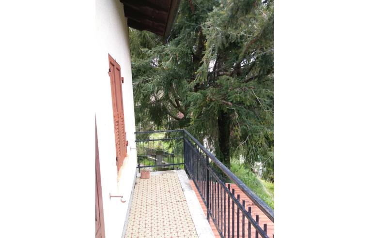 casa indipendente in vendita a Casola in Lunigiana