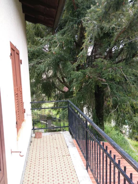 casa indipendente in vendita a Casola in Lunigiana