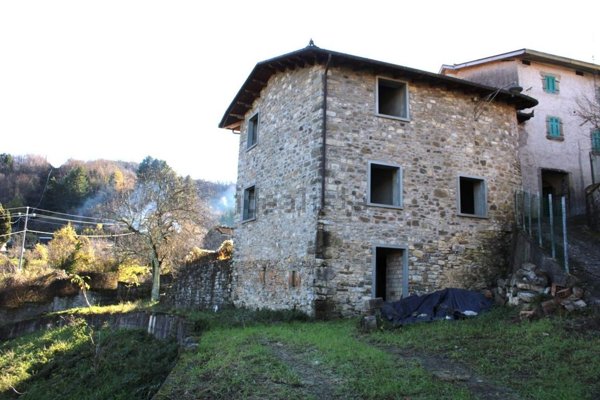 appartamento in vendita a Casola in Lunigiana in zona Casciana