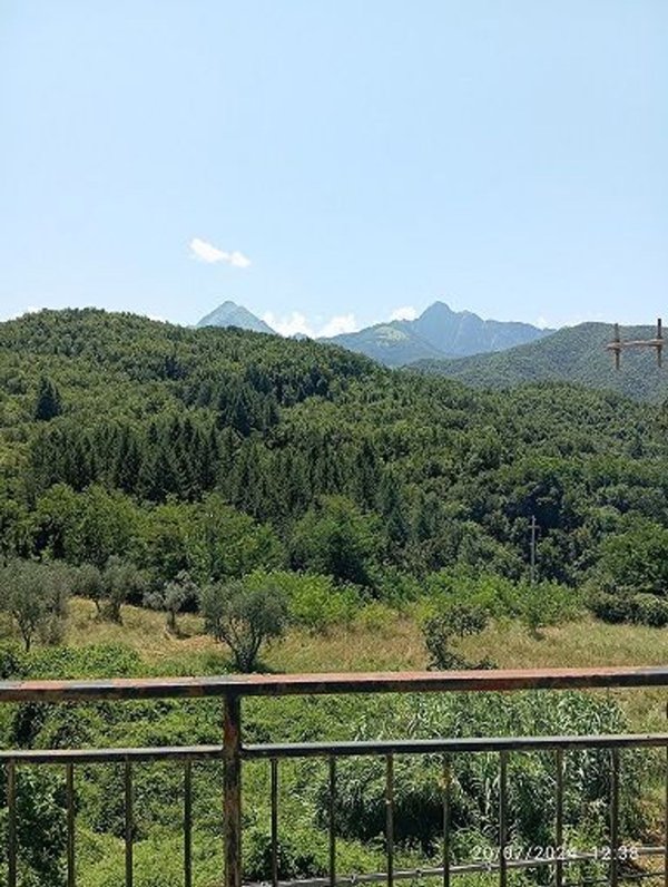casa indipendente in vendita a Casola in Lunigiana in zona Vigneta