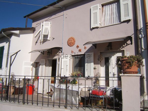 casa semindipendente in vendita a Casola in Lunigiana