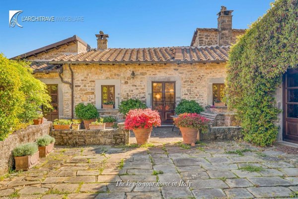 casa indipendente in vendita a Casola in Lunigiana