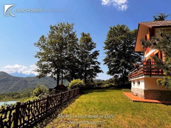 casa indipendente in vendita a Comano