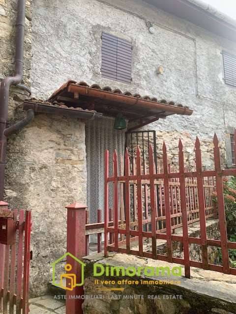 appartamento in vendita a Comano