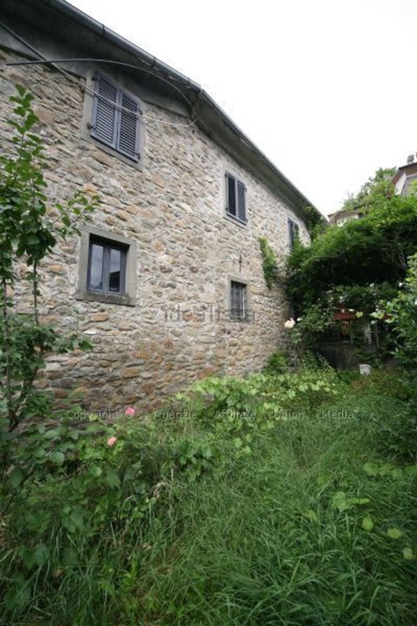 casa indipendente in vendita a Comano