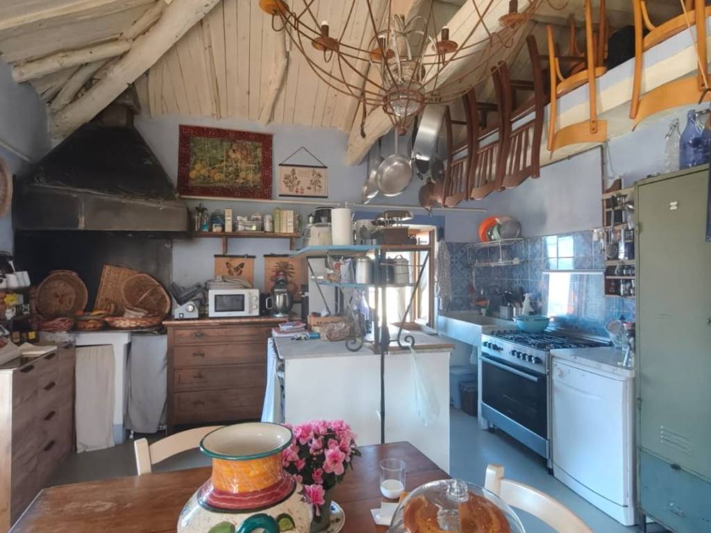 casa indipendente in vendita a Comano
