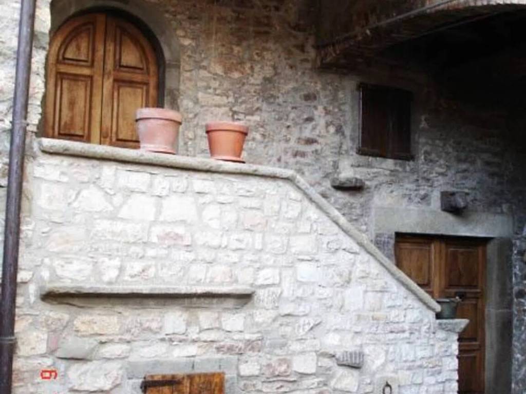 casa indipendente in vendita a Comano