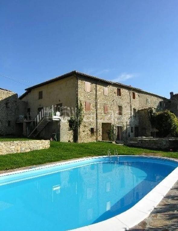 casa indipendente in vendita a Comano