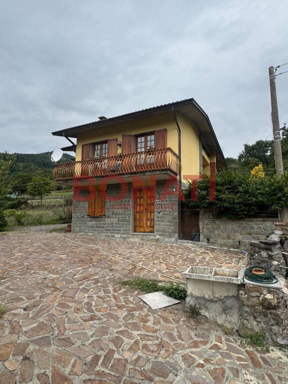 casa indipendente in vendita a Comano