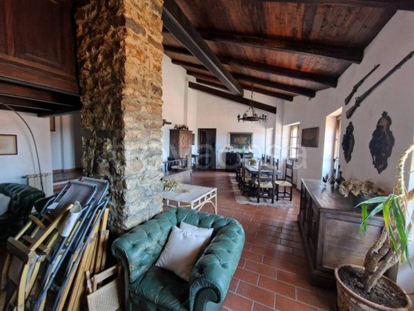 casa indipendente in vendita a Comano