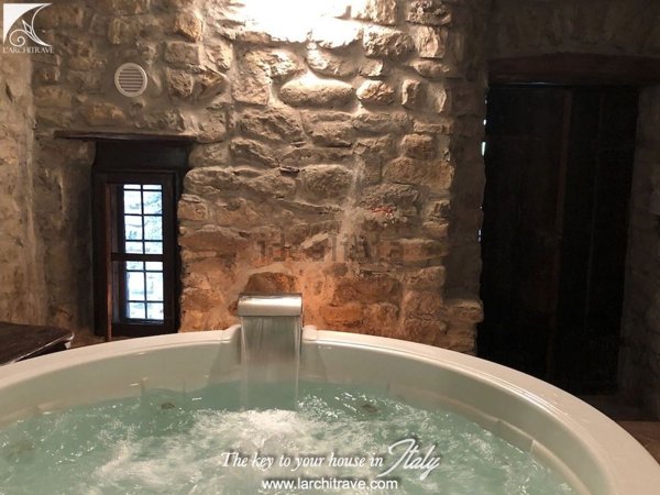 casa indipendente in vendita a Comano