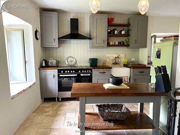 casa indipendente in vendita a Comano