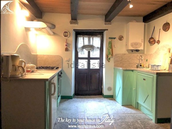 casa indipendente in vendita a Comano