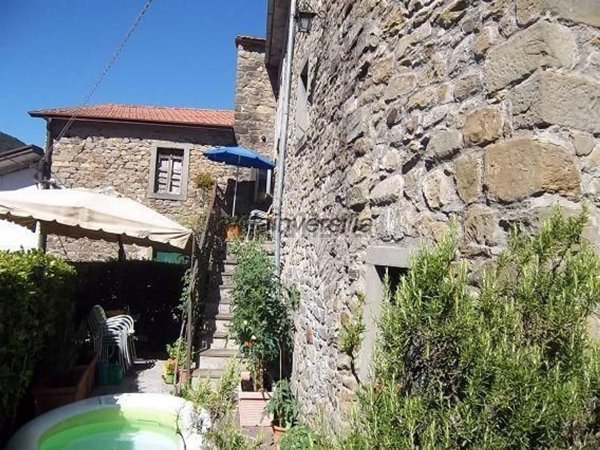 casa semindipendente in vendita a Comano