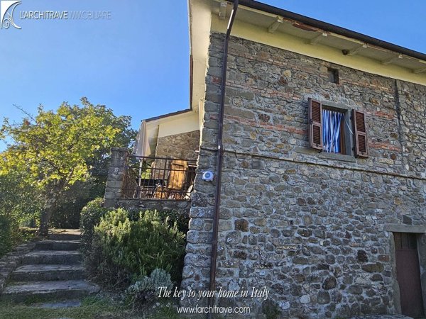 casa indipendente in vendita a Comano