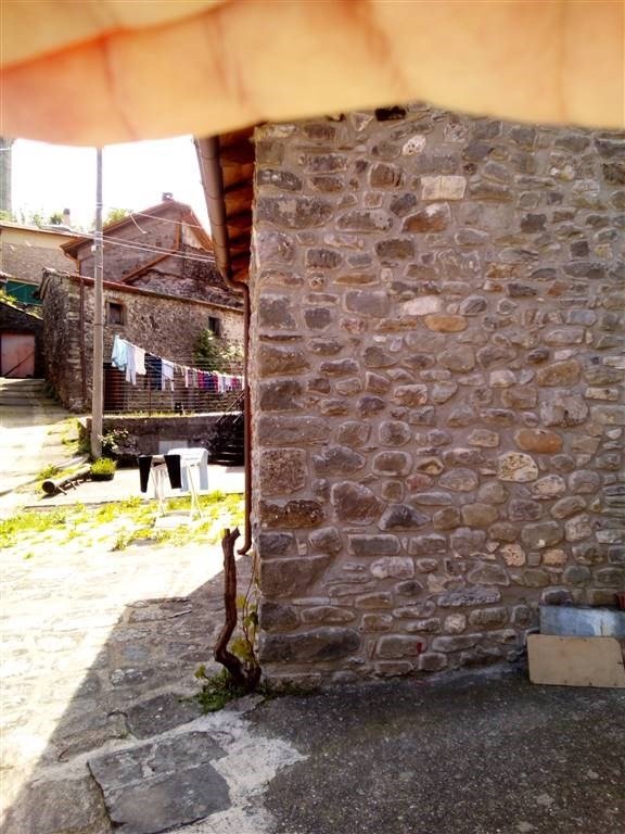 casa indipendente in vendita a Comano