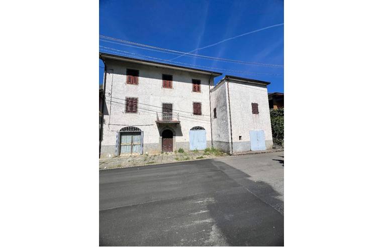 casa indipendente in vendita a Comano