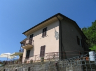 casa indipendente in vendita a Comano