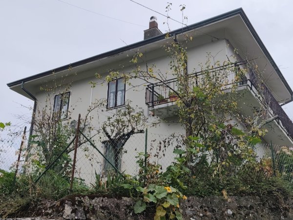 appartamento in vendita a Comano