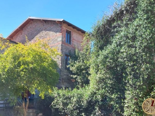 casa indipendente in vendita a Filattiera