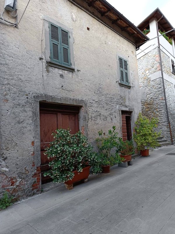 casa indipendente in vendita a Filattiera