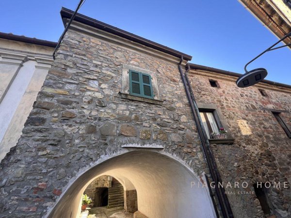 appartamento in vendita a Filattiera