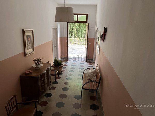 appartamento in vendita a Filattiera in zona Caprio