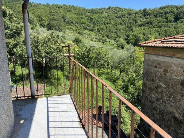 appartamento in vendita a Filattiera