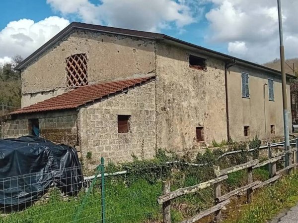 casa indipendente in vendita a Filattiera