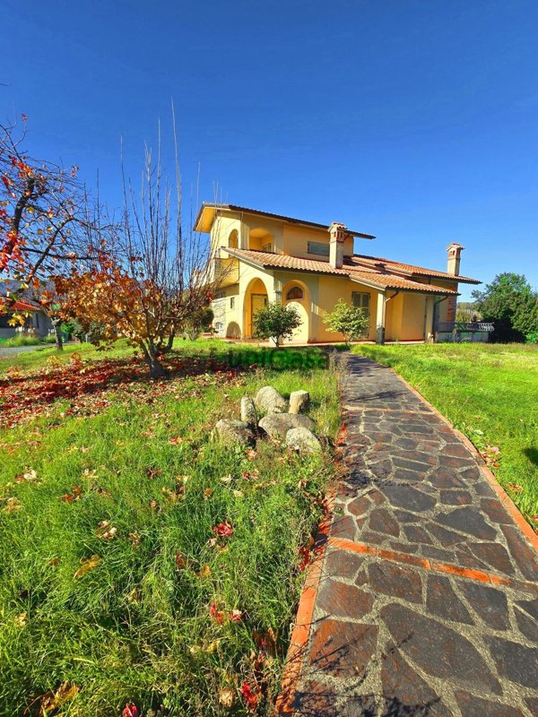 casa indipendente in vendita a Filattiera