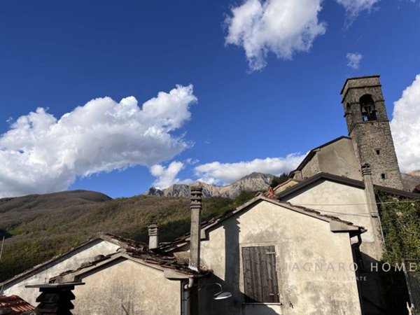 casa indipendente in vendita a Filattiera