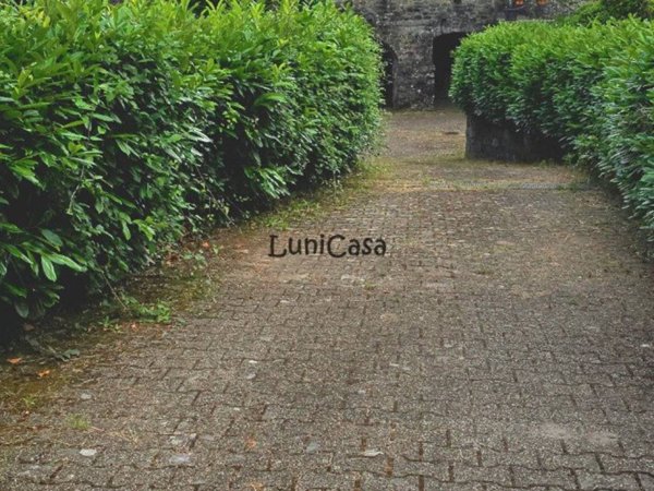 casa indipendente in vendita a Filattiera