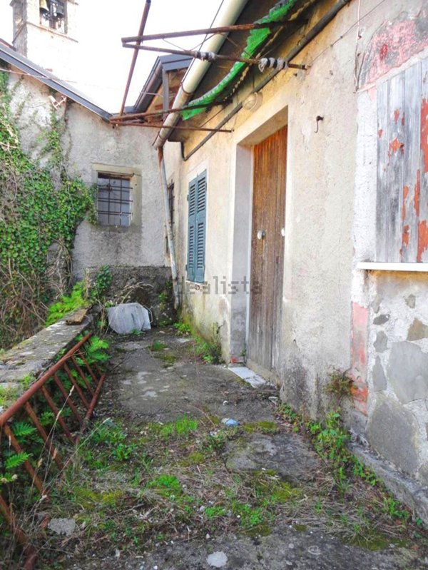 appartamento in vendita a Filattiera in zona Caprio